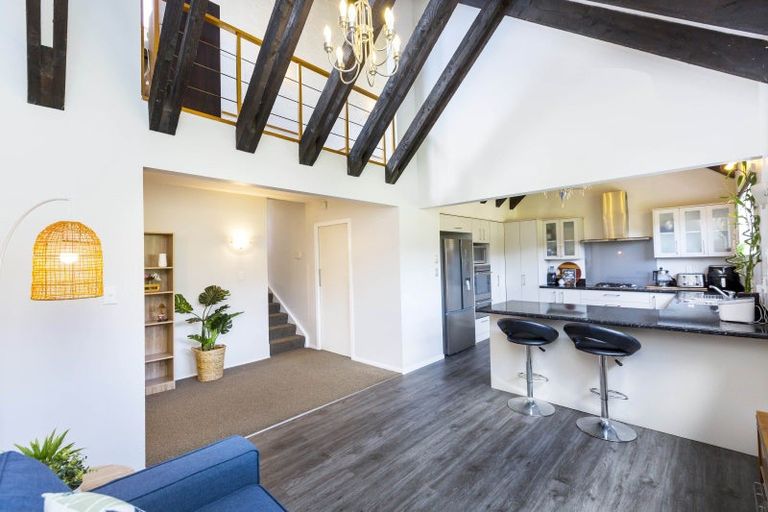 Photo of property in 21 Tapestry Grove, Silverstream, Upper Hutt, 5019