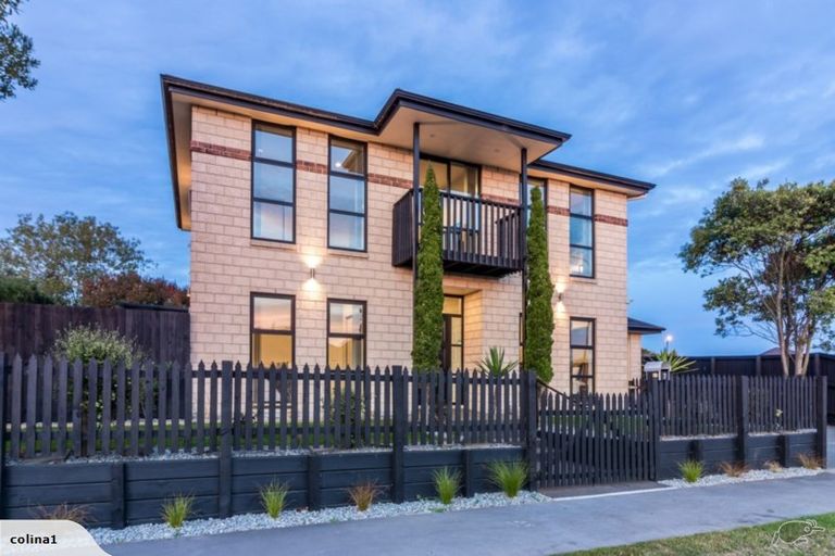 Photo of property in 7 Stoneleigh Green, Parklands, Christchurch, 8083