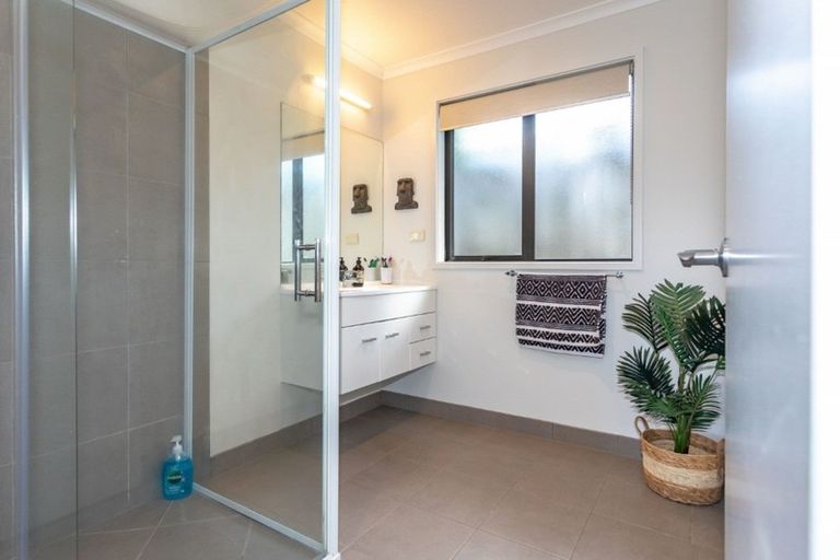 Photo of property in 141 Tuna Place, Onemana, Whangamata, 3691