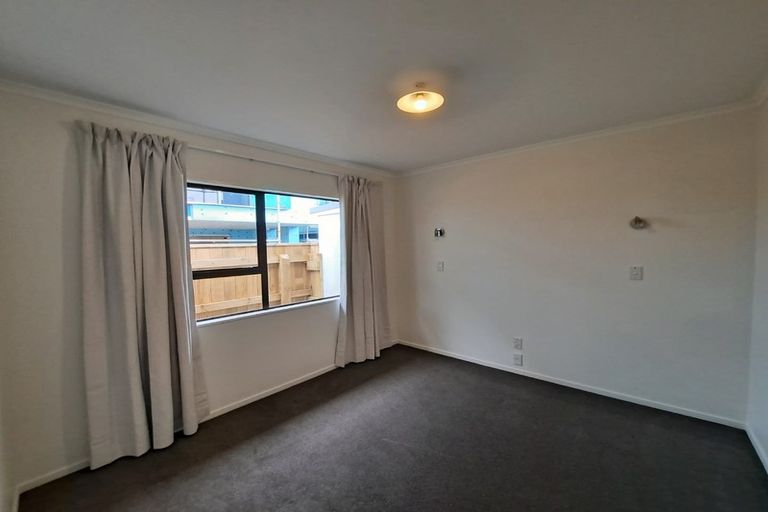 Photo of property in 13b Bulkeley Terrace, New Plymouth, 4310