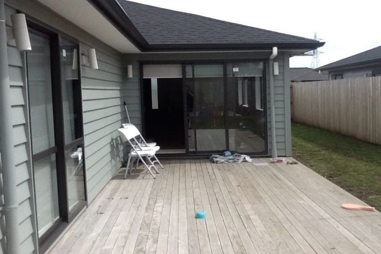 Photo of property in 17 Yatterina Avenue, Takanini, 2112