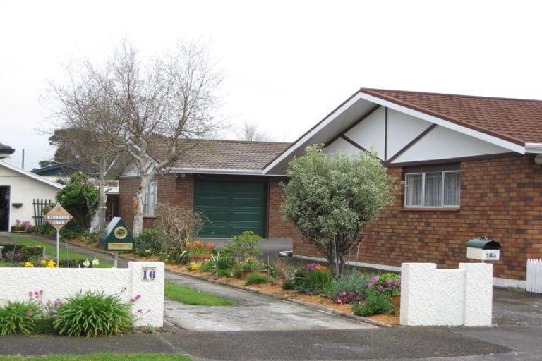 Photo of property in 14a Tokomaru Street, Welbourn, New Plymouth, 4312