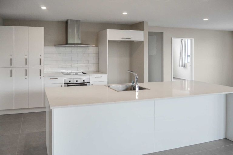 Photo of property in 93 Waimairi Road, Upper Riccarton, Christchurch, 8041