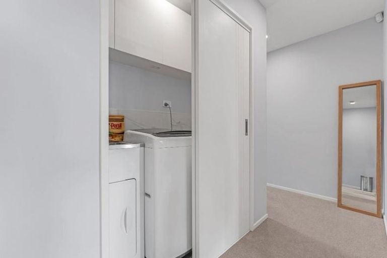 Photo of property in 9d Epping Road, Henderson, Auckland, 0610