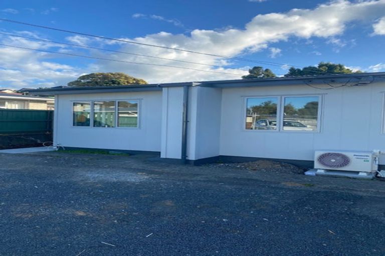 Photo of property in 40a-b Belt Road, Moturoa, New Plymouth, 4310