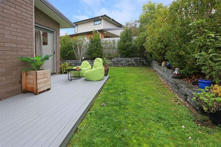 Photo of property in 15 Vino Cina Heights, Ranui, Auckland, 0612