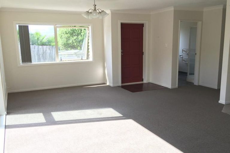 Photo of property in 76 Hugh Green Drive, Pinehill, Auckland, 0632