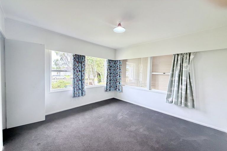 Photo of property in 30 Meadway, Sunnyhills, Auckland, 2010