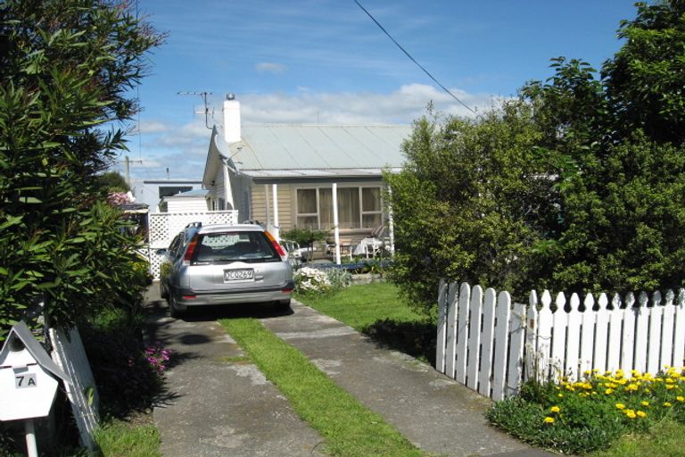 Photo of property in 2/7 Parkers Road, Tahunanui, Nelson, 7011