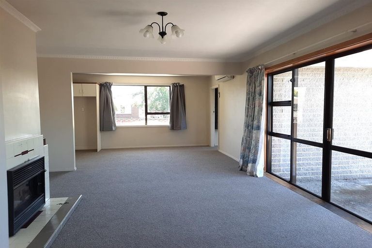Photo of property in 8 Cheyenne Street, Sockburn, Christchurch, 8042