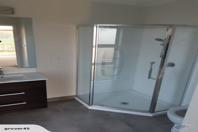 Photo of property in 37 Mangahewa Road, Tikorangi, Waitara, 4383