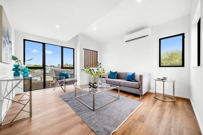 Photo of property in 21a Salamanca Road, Sunnynook, Auckland, 0620
