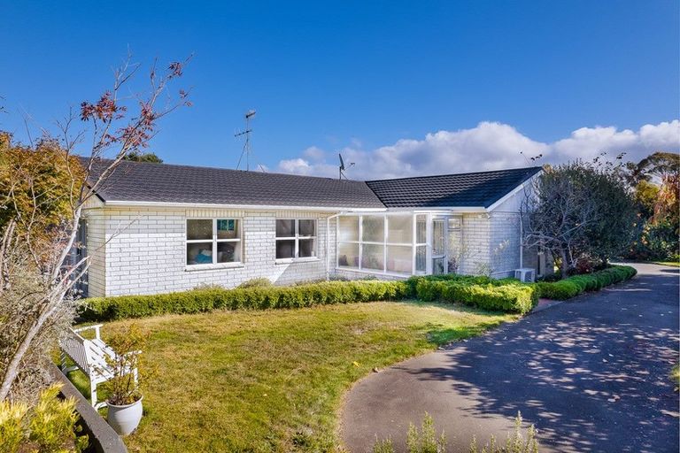 Photo of property in 48 Moana Road, Paraparaumu, 5032