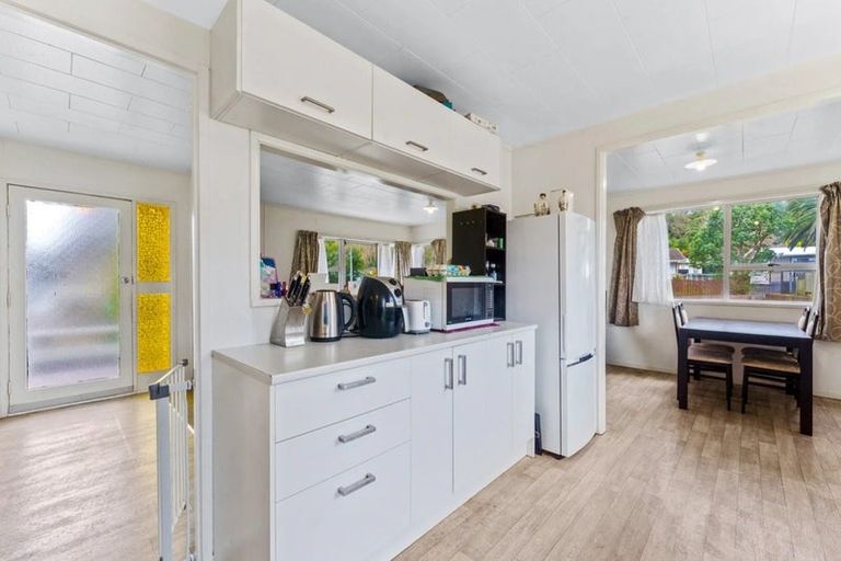 Photo of property in 23 Redcrest Avenue, Red Hill, Papakura, 2110