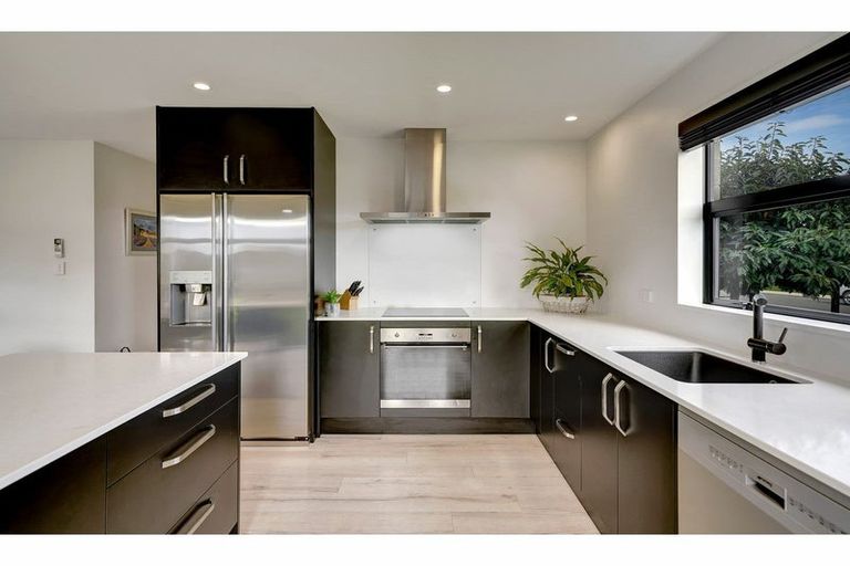 Photo of property in 32 Shrimpton Avenue, Woodend, 7610