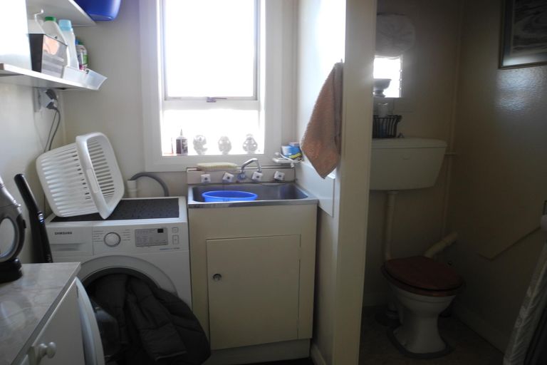 Photo of property in 43 Harris Street, Waimate, 7924