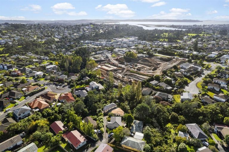 Photo of property in 41 Holmes Drive South, Massey, Auckland, 0614