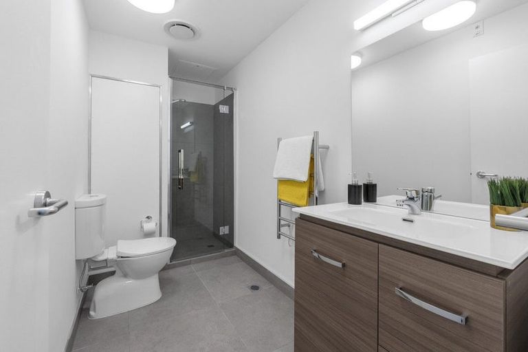 Photo of property in 4f/30 Westward Ho, Glen Eden, Auckland, 0602