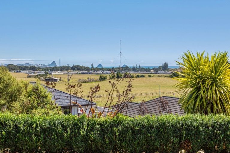 Photo of property in 5 Impact Avenue, Bell Block, New Plymouth, 4312