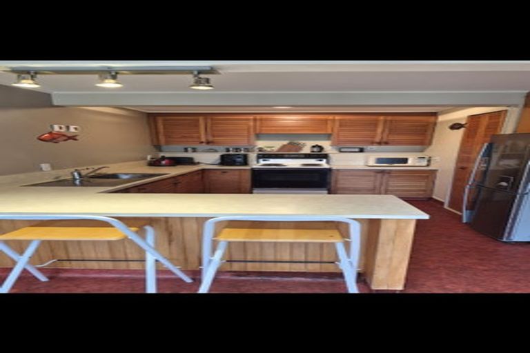 Photo of property in 66 Ocean Road, Paraparaumu Beach, Paraparaumu, 5032