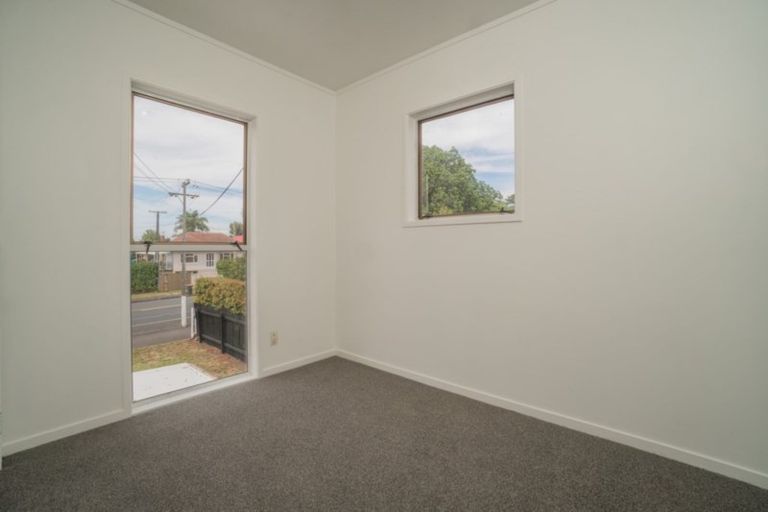 Photo of property in 1/62 Coronation Road, Mangere Bridge, Auckland, 2022
