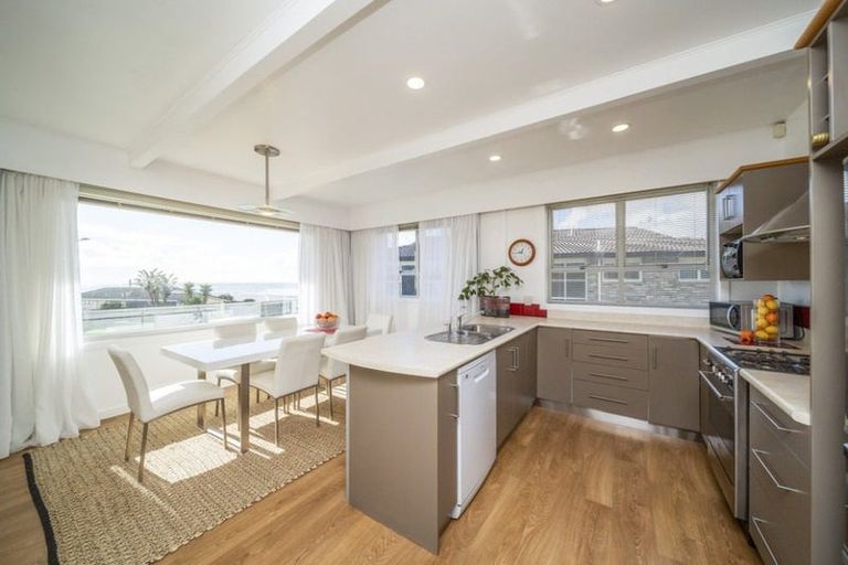 Photo of property in 2a Wanaka Terrace, Bell Block, New Plymouth, 4312