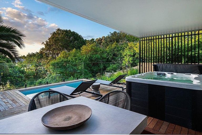 Photo of property in 314c Hurstmere Road, Takapuna, Auckland, 0622