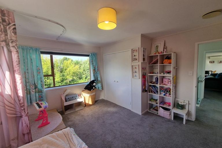 Photo of property in 2/14 Thelma Crescent, Torbay, Auckland, 0630