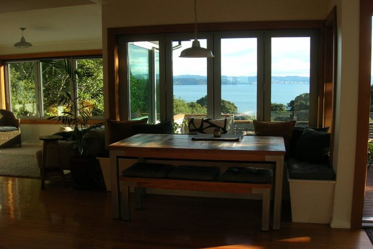 Photo of property in 5 Kaitawa Road, York Bay, Lower Hutt, 5013