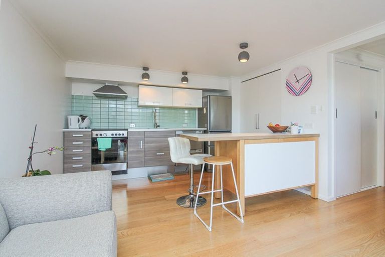 Photo of property in 46 Lohia Street, Khandallah, Wellington, 6035