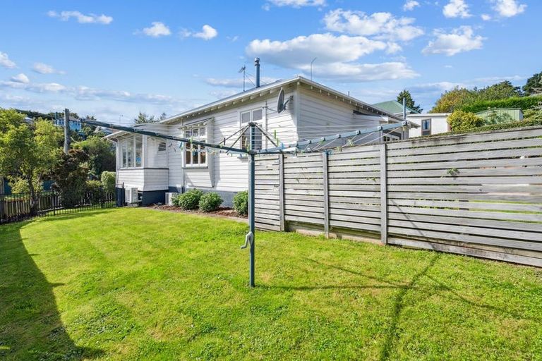 Photo of property in 9 Stone Street, Kenmure, Dunedin, 9011