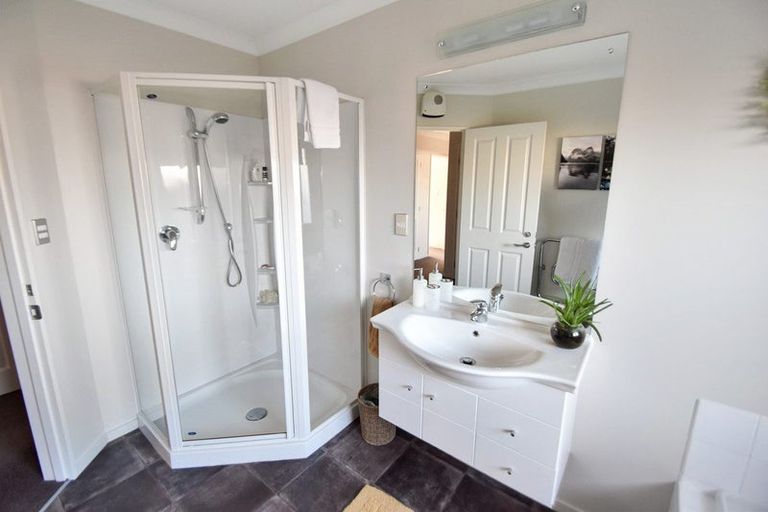 Photo of property in 4 Greenfield Place, Twizel, 7901