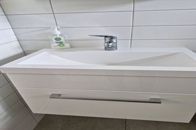 Photo of property in 39 Milne Terrace, Island Bay, Wellington, 6023