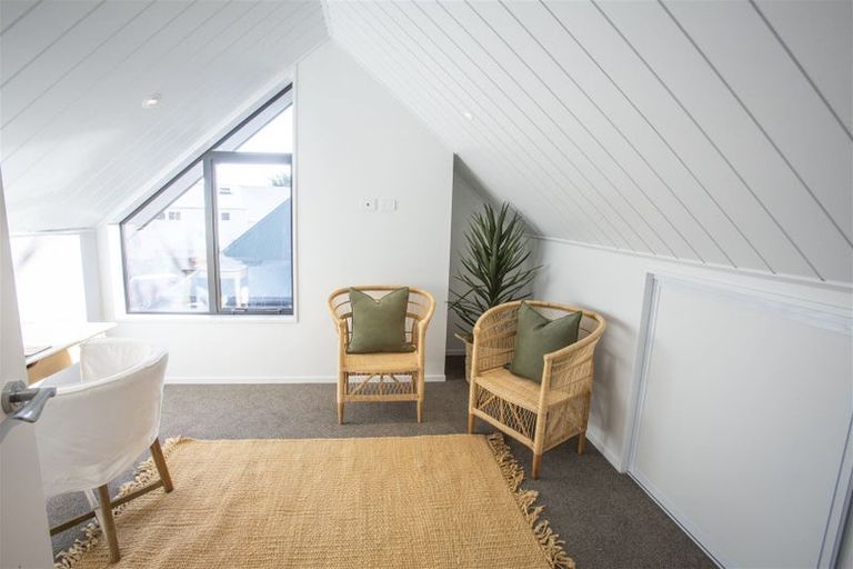 Photo of property in 1/11 Truscotts Road, Heathcote Valley, Christchurch, 8022