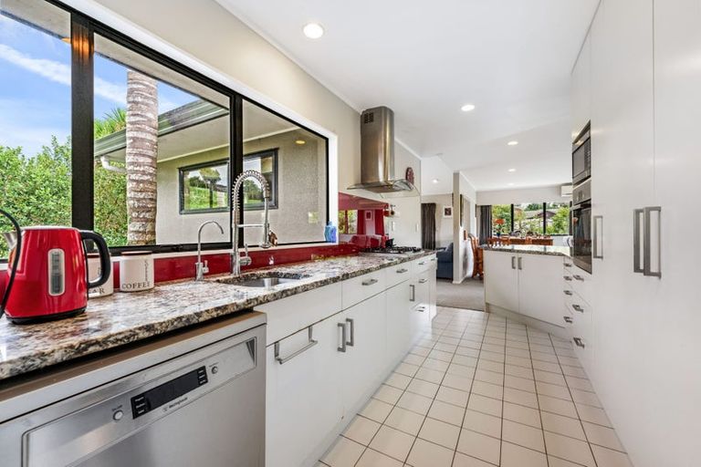 Photo of property in 27 Sturm Avenue, Massey, Auckland, 0614