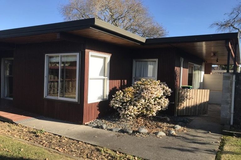 Photo of property in 38 Youngs Road, Papakura, 2110