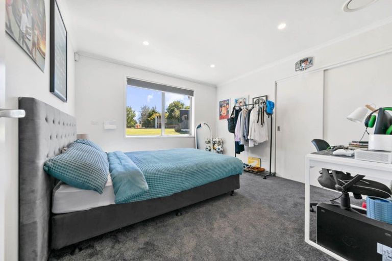 Photo of property in 9 Fitzgerald Road, Drury, 2113