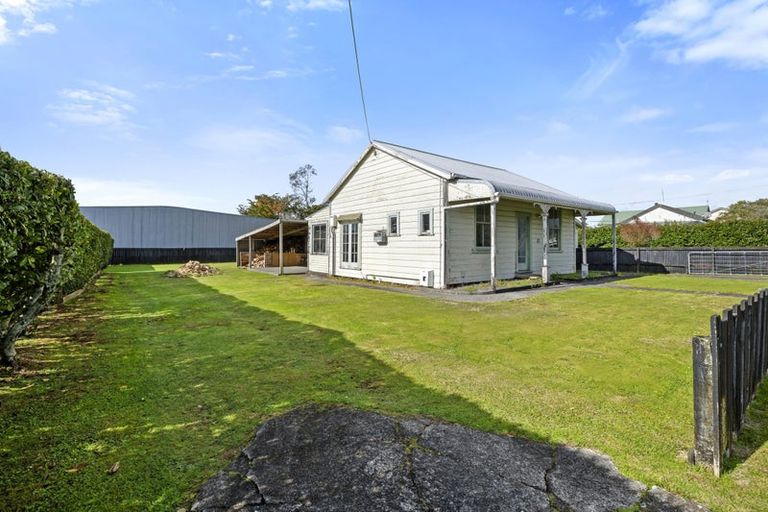 Photo of property in 15 Standish Street, Westown, New Plymouth, 4310