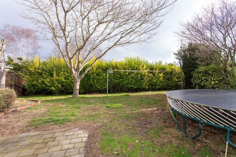 Photo of property in 15 Sevenoaks Drive, Bryndwr, Christchurch, 8053