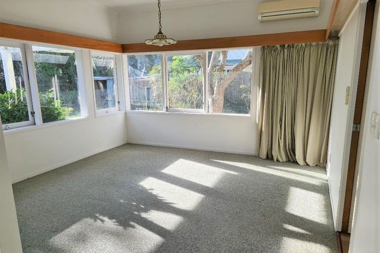 Photo of property in 9 Rangitira Avenue, Takapuna, Auckland, 0622