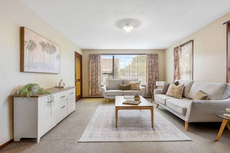 Photo of property in 1/78 Solomon Avenue, Redwood, Christchurch, 8051