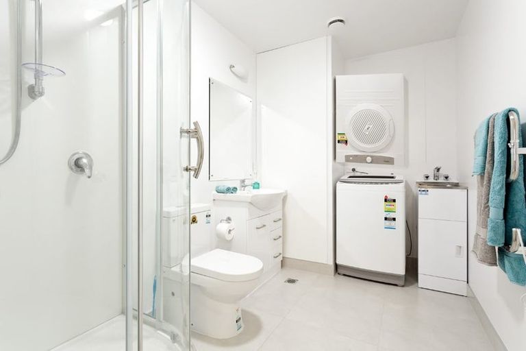 Photo of property in 12/26 Railway Street West, Papakura, 2110