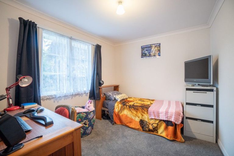 Photo of property in 5 Hartley Place, Awapuni, Palmerston North, 4412
