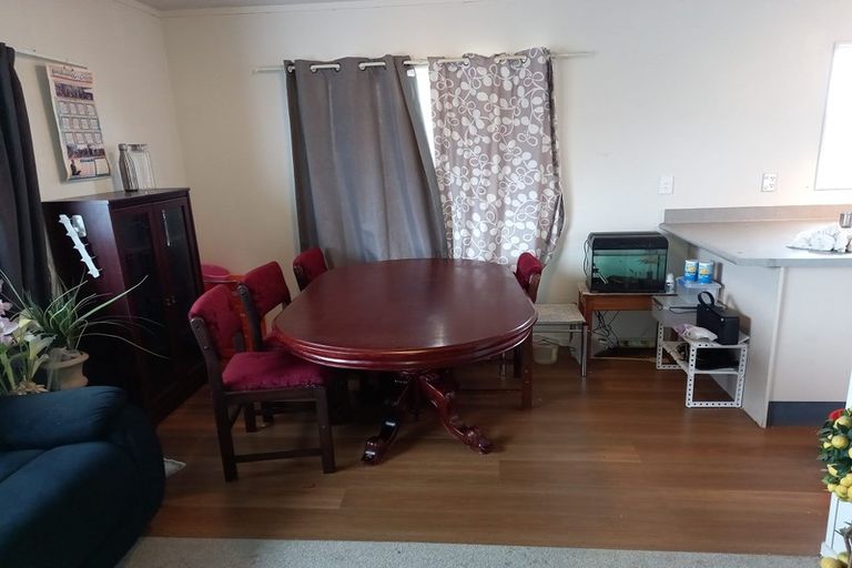 Photo of property in 101 Hillcrest Drive, Kelvin Grove, Palmerston North, 4414