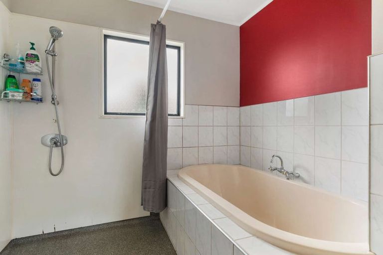 Photo of property in 4a Bollard Road, Tuakau, 2121