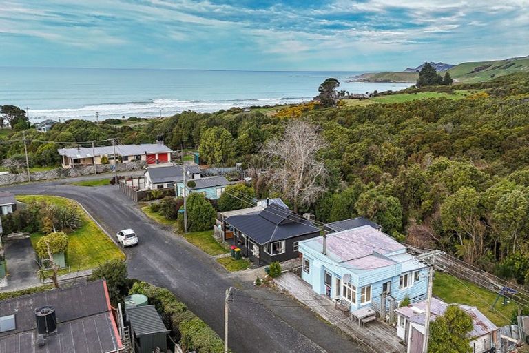Photo of property in 7 Kowhai Street, Kaka Point, Balclutha, 9271