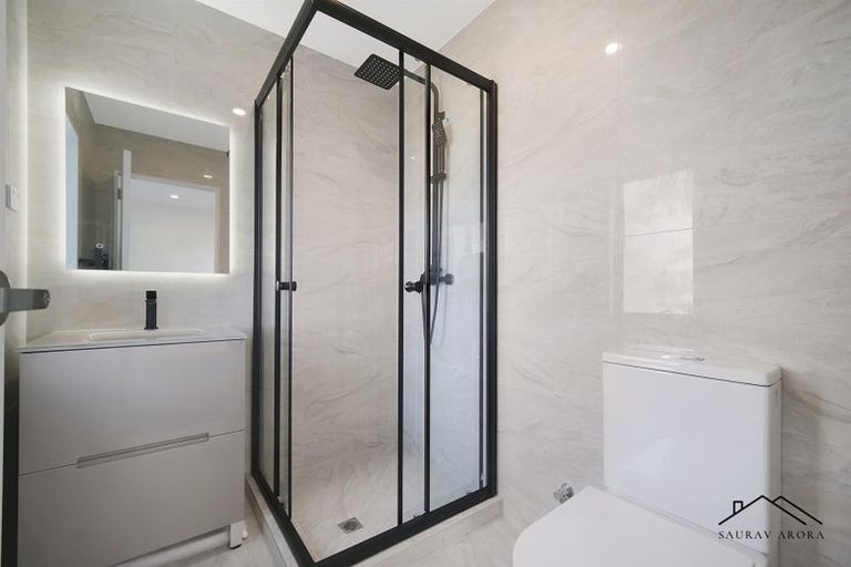 Photo of property in 24c Grande Vue Road, Papatoetoe, Auckland, 2025