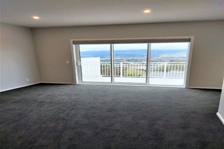 Photo of property in 20 Kopua Place, Whitby, Porirua, 5024