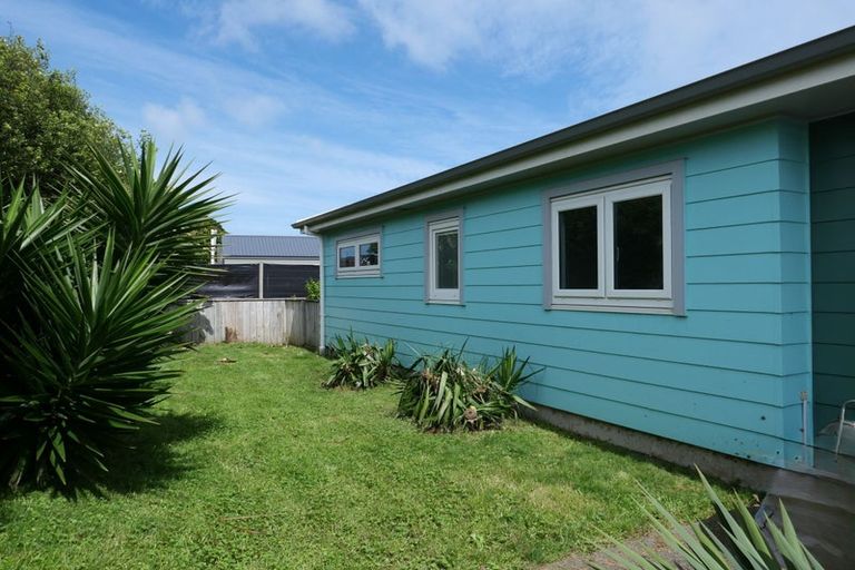 Photo of property in 29 Awatea Avenue, Paraparaumu, 5032