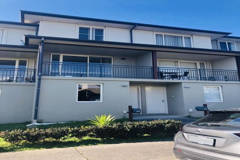 Photo of property in 55 Kirikiri Lane, East Tamaki, Auckland, 2013